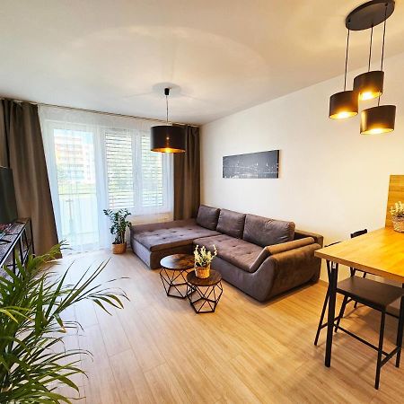2 Room Apartment, New Building, Bosakova Street, 28 Pozsony Kültér fotó