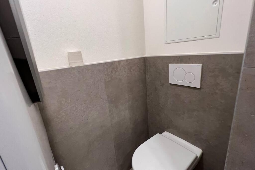 2 Room Apartment, New Building, Bosakova Street, 28 Pozsony Kültér fotó