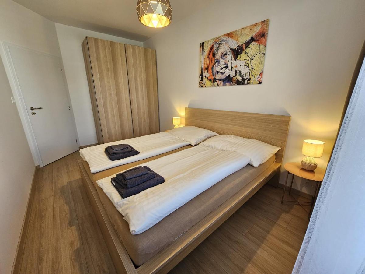 2 Room Apartment, New Building, Bosakova Street, 28 Pozsony Kültér fotó